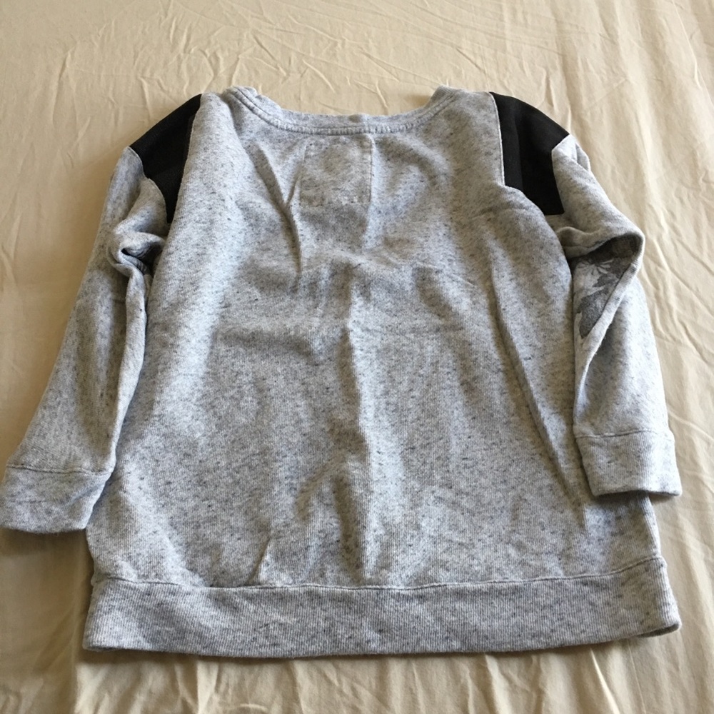 Chic Express tops - Picture 4 of 4